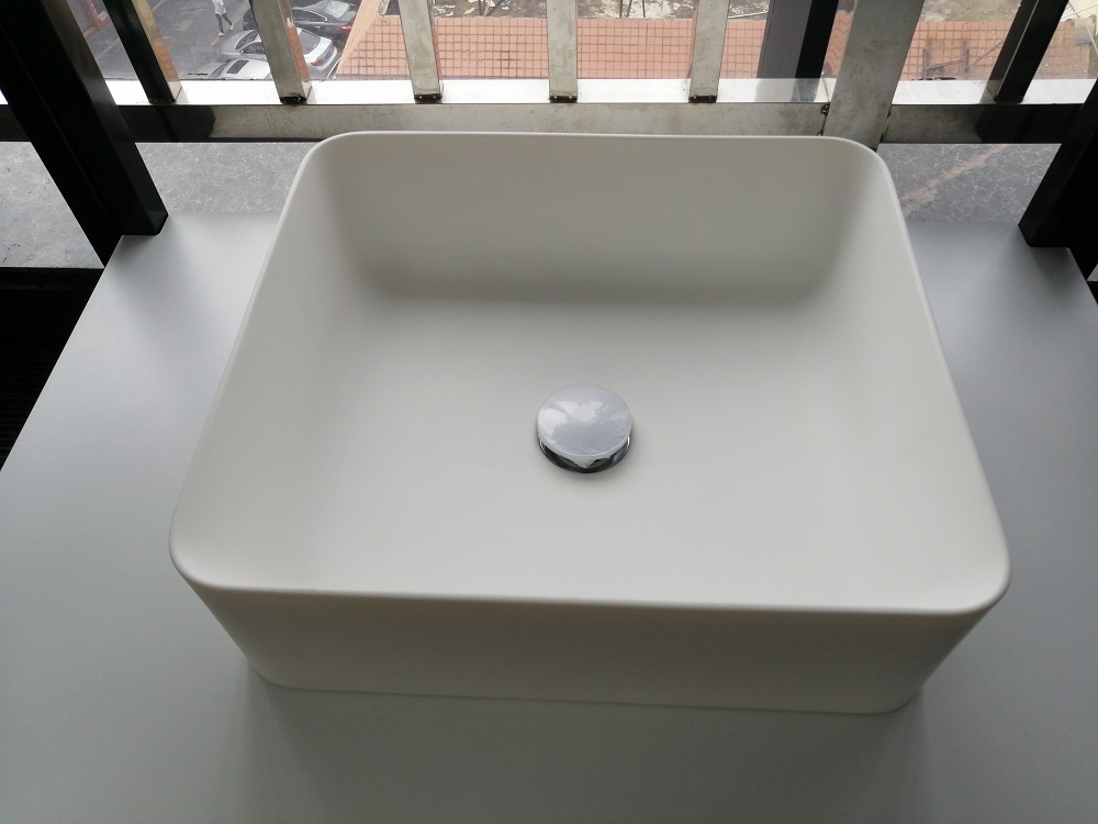 Streamlined curved new artificial stone sink