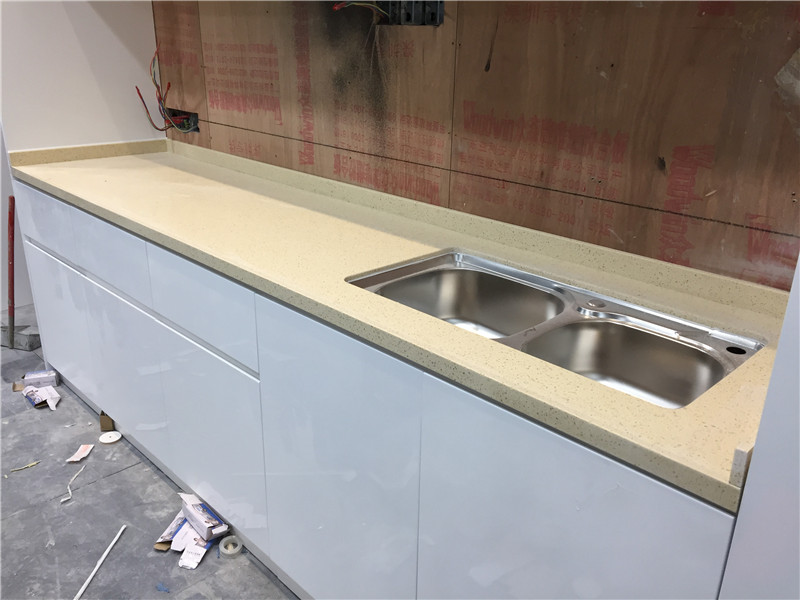 Quartz stone tea leaf kitchen countertop