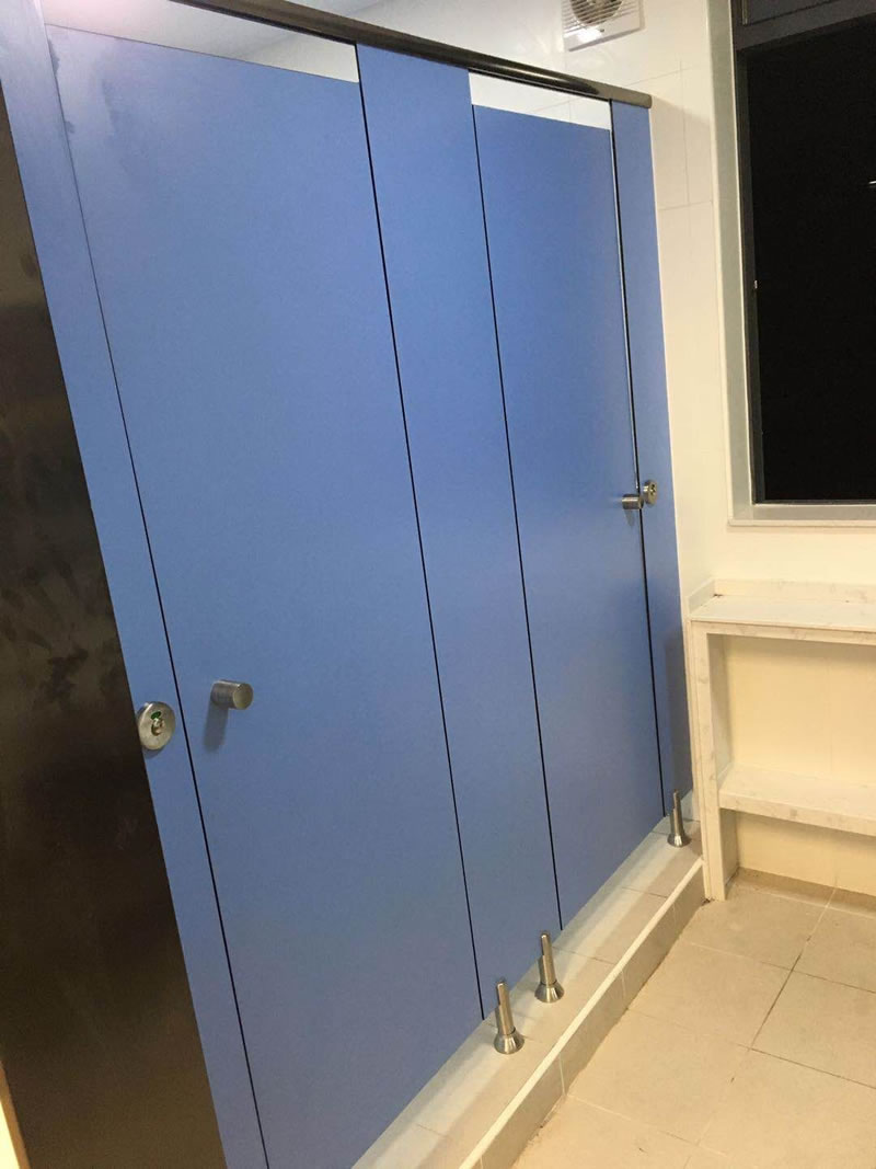 Phenolic compact laminate toilet partition wall