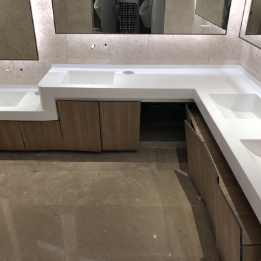 壹城中心卫生间异形一体盆