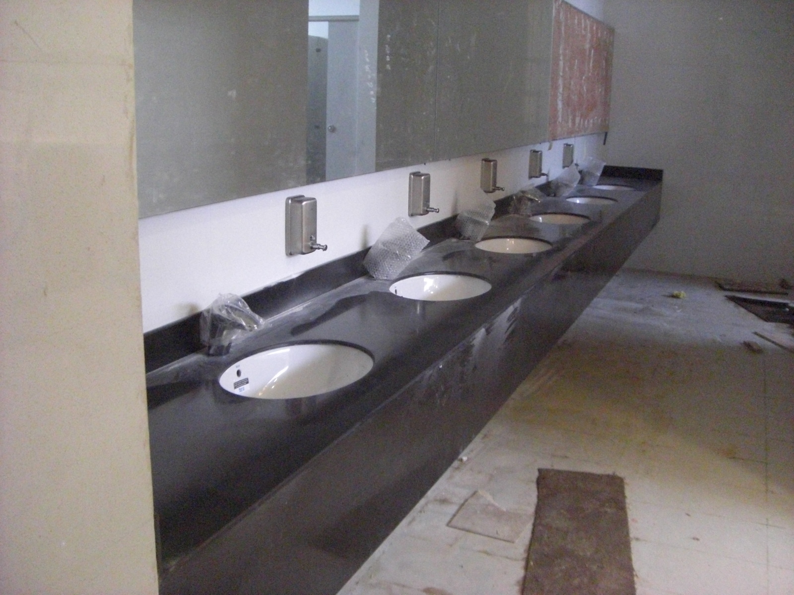 黑色石英石耐污洗手盆